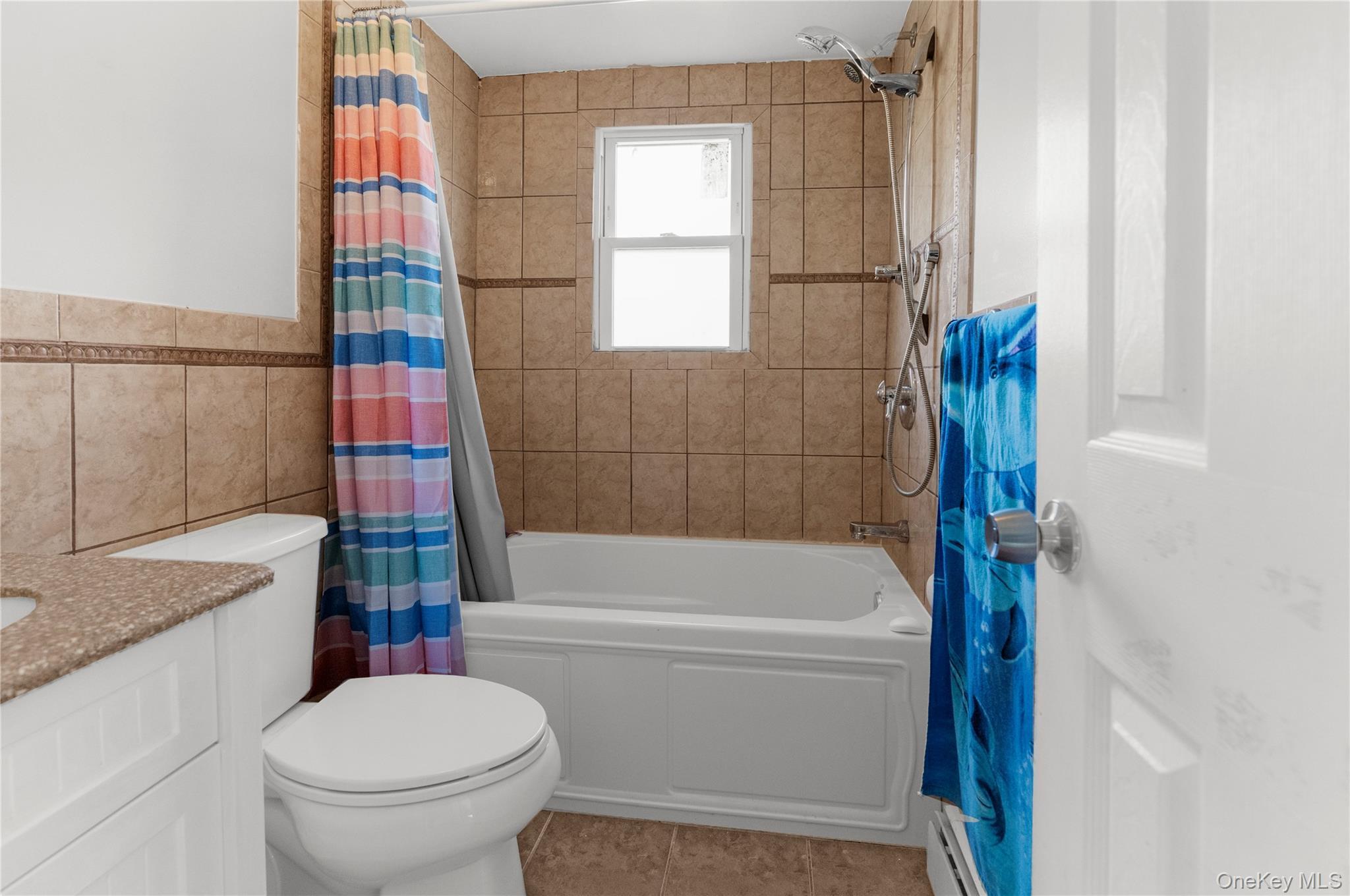 Single Family Farragut Suffolk County, NY 11706, MLS-939956-12