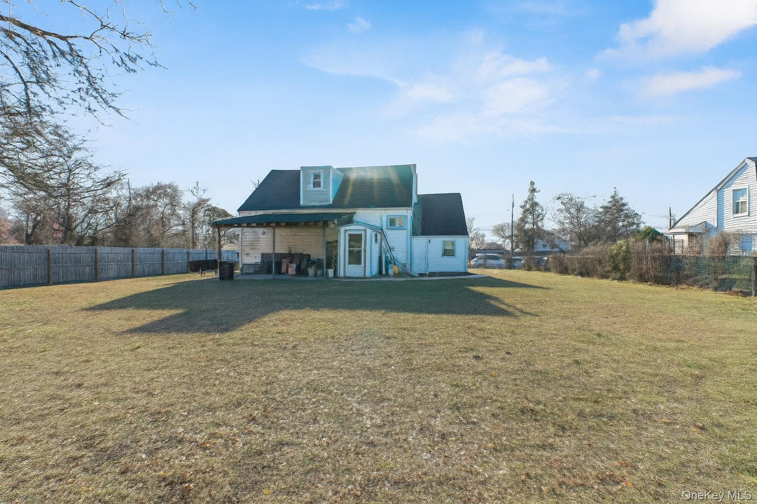 Single Family Farragut  Suffolk County, NY 11706, MLS-939956-15