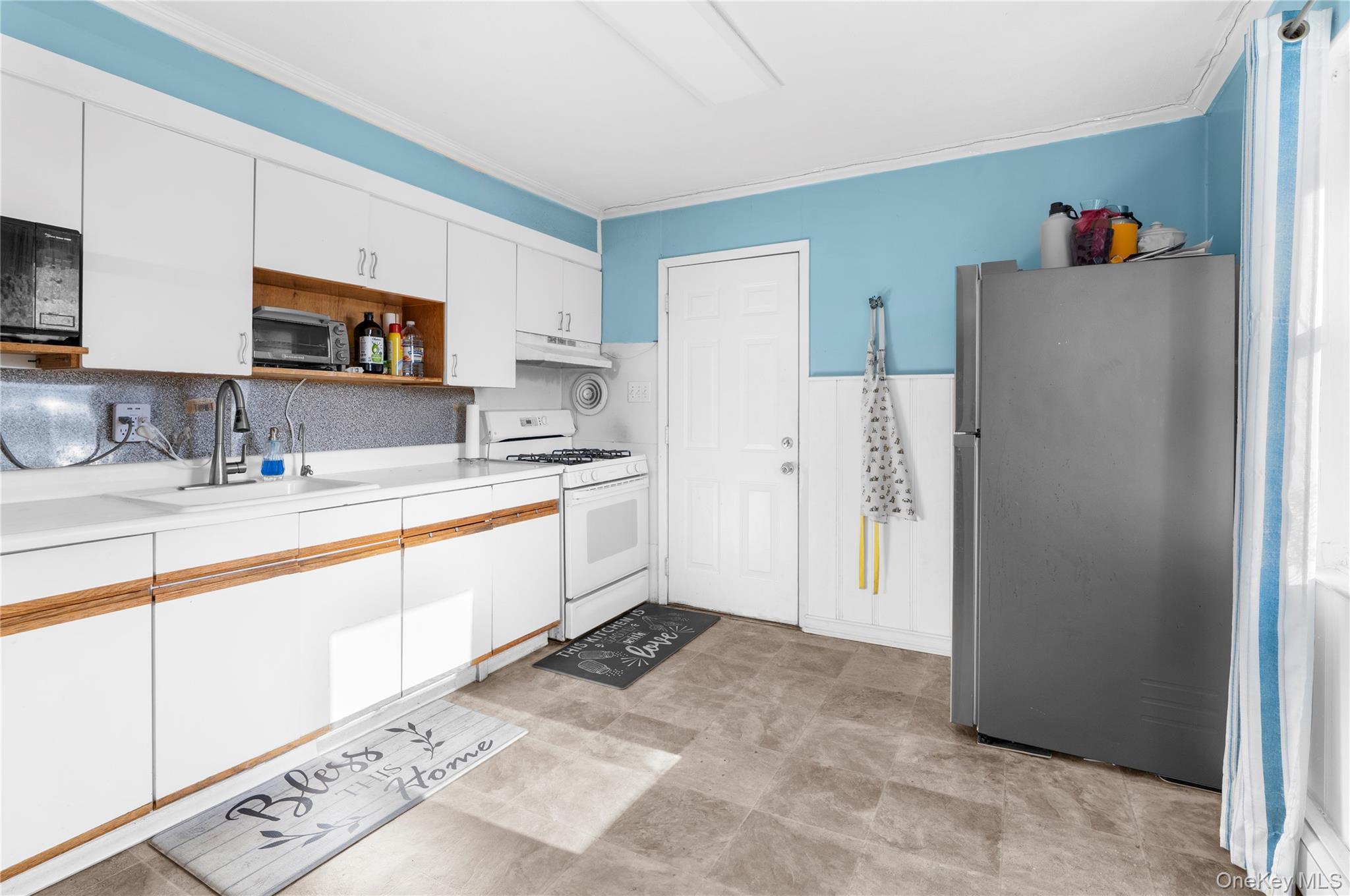 Single Family Farragut Suffolk County, NY 11706, MLS-939956-4