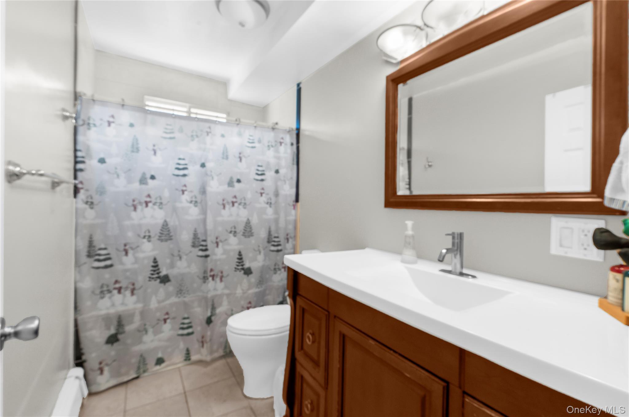 Single Family Farragut Suffolk County, NY 11706, MLS-939956-9