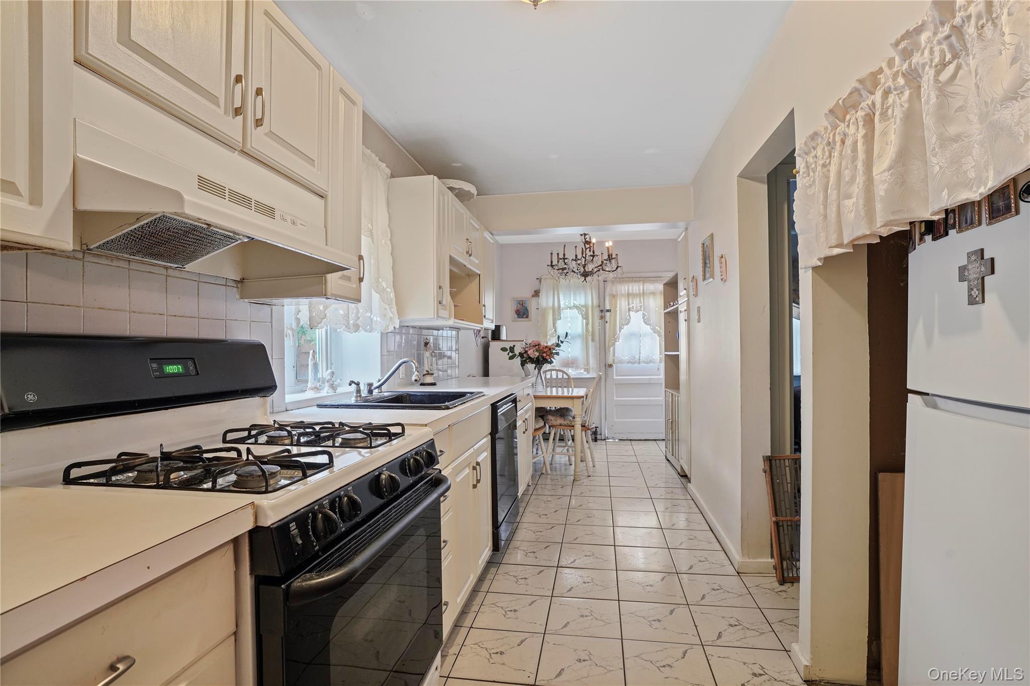 Single Family 62nd  Queens, NY 11379, MLS-939983-12