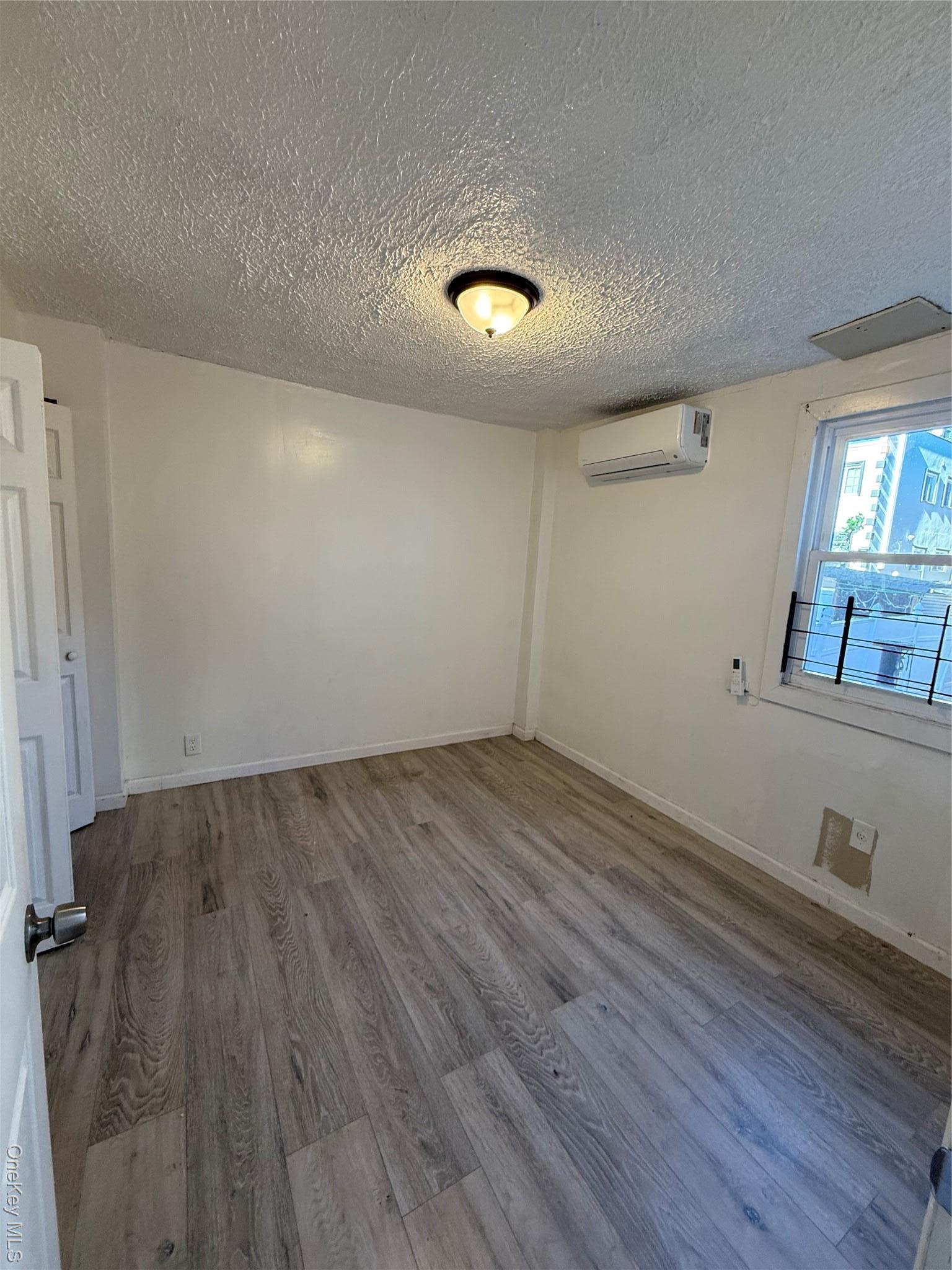 Single Family 221st Bronx, NY 10467, MLS-939989-11