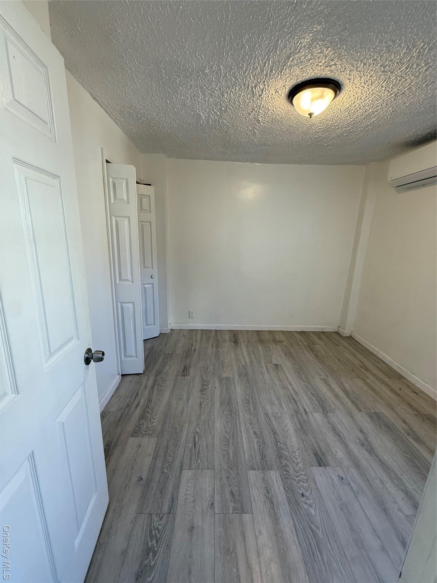 Single Family 221st Bronx, NY 10467, MLS-939989-12