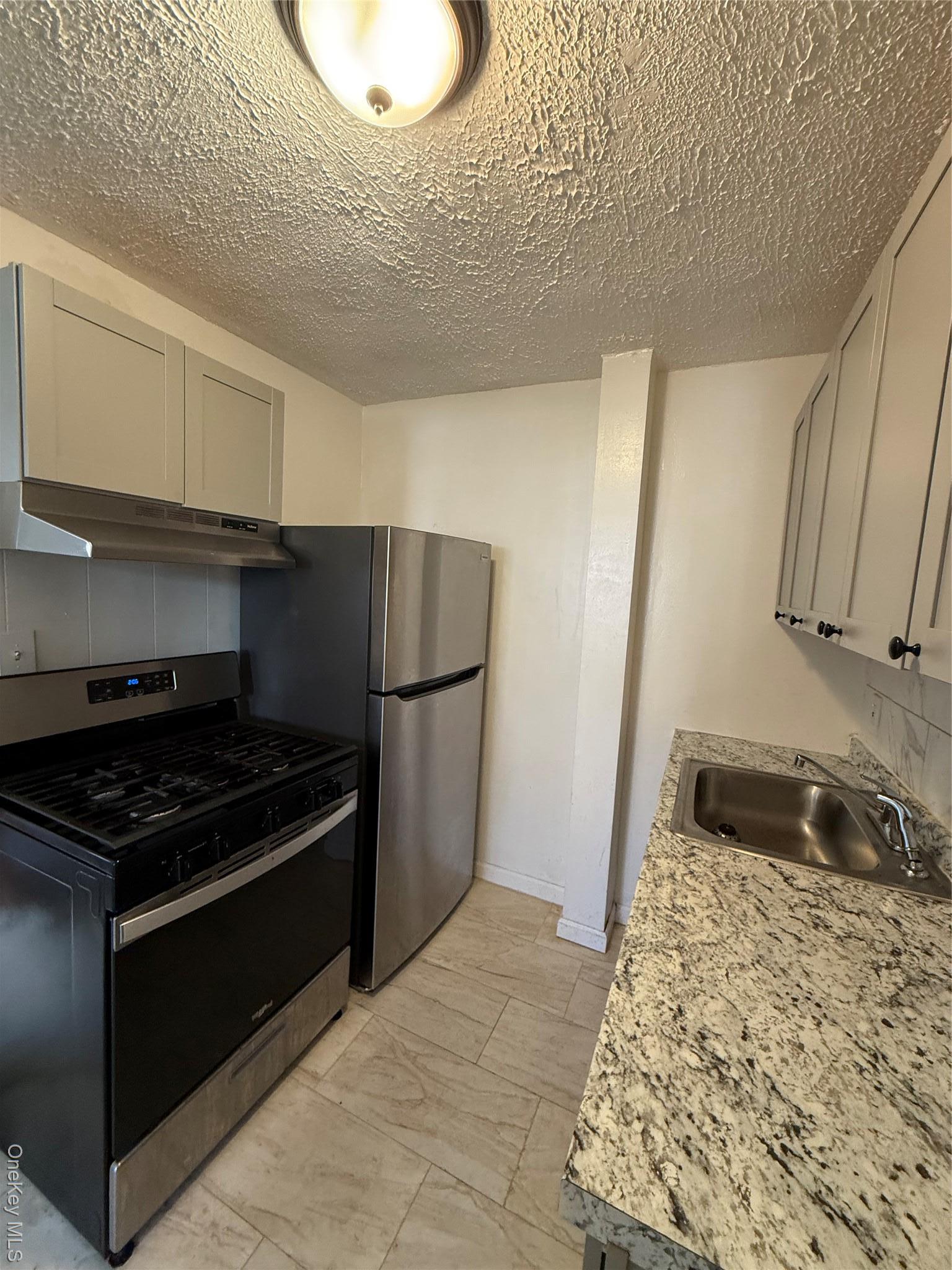 Single Family 221st Bronx, NY 10467, MLS-939989-8