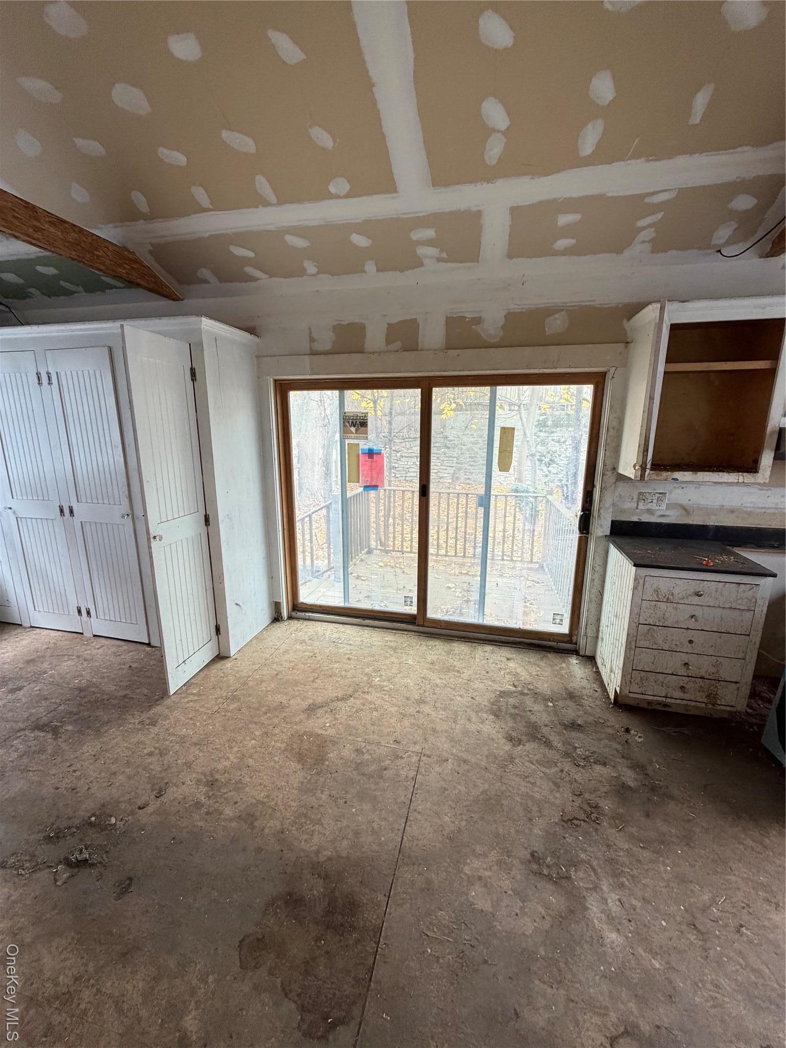 Single Family Tibbetts Westchester County, NY 10705, MLS-939990-17