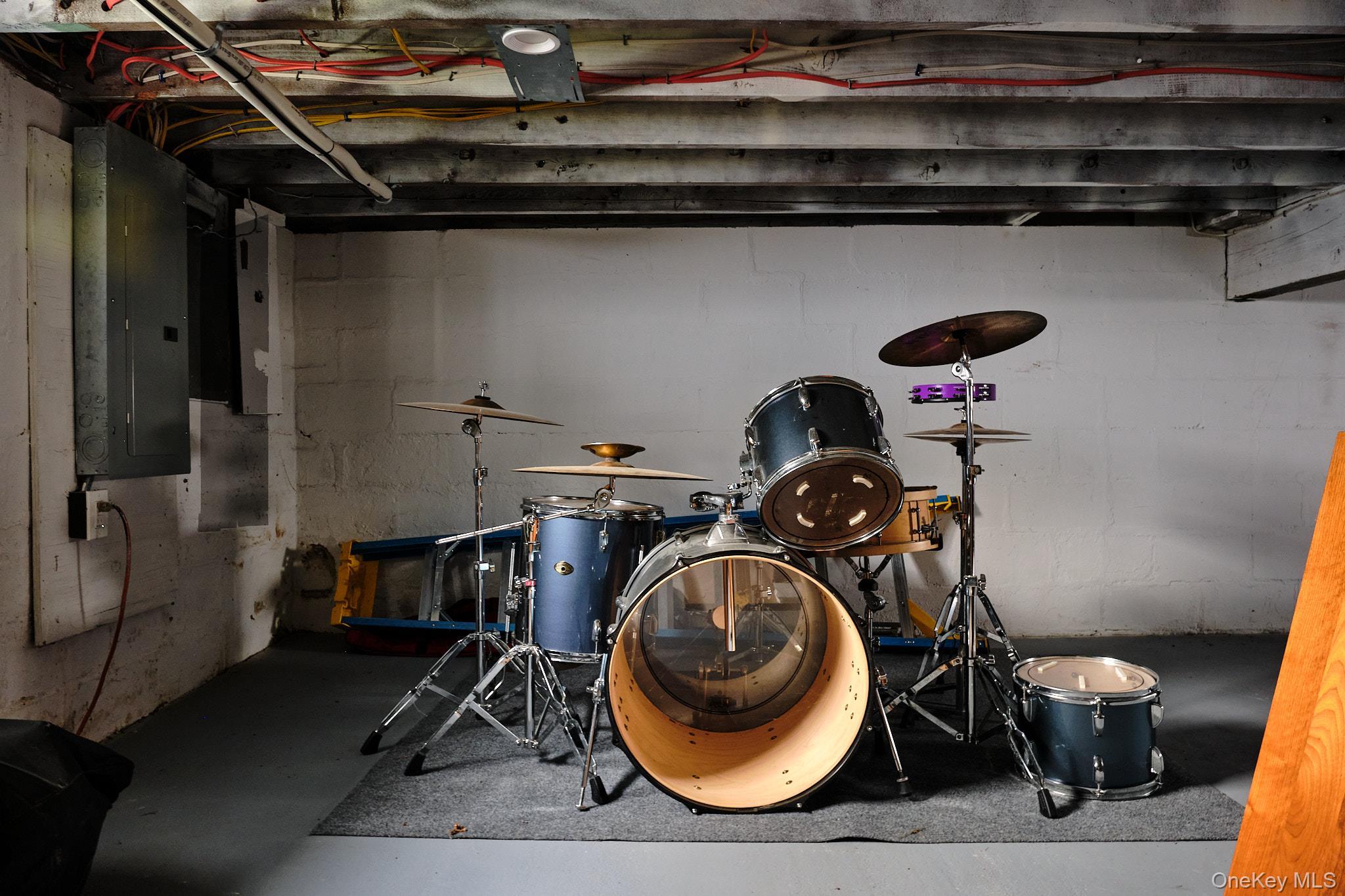 Single Family Fairview Ulster County, NY 12401, MLS-940028-24