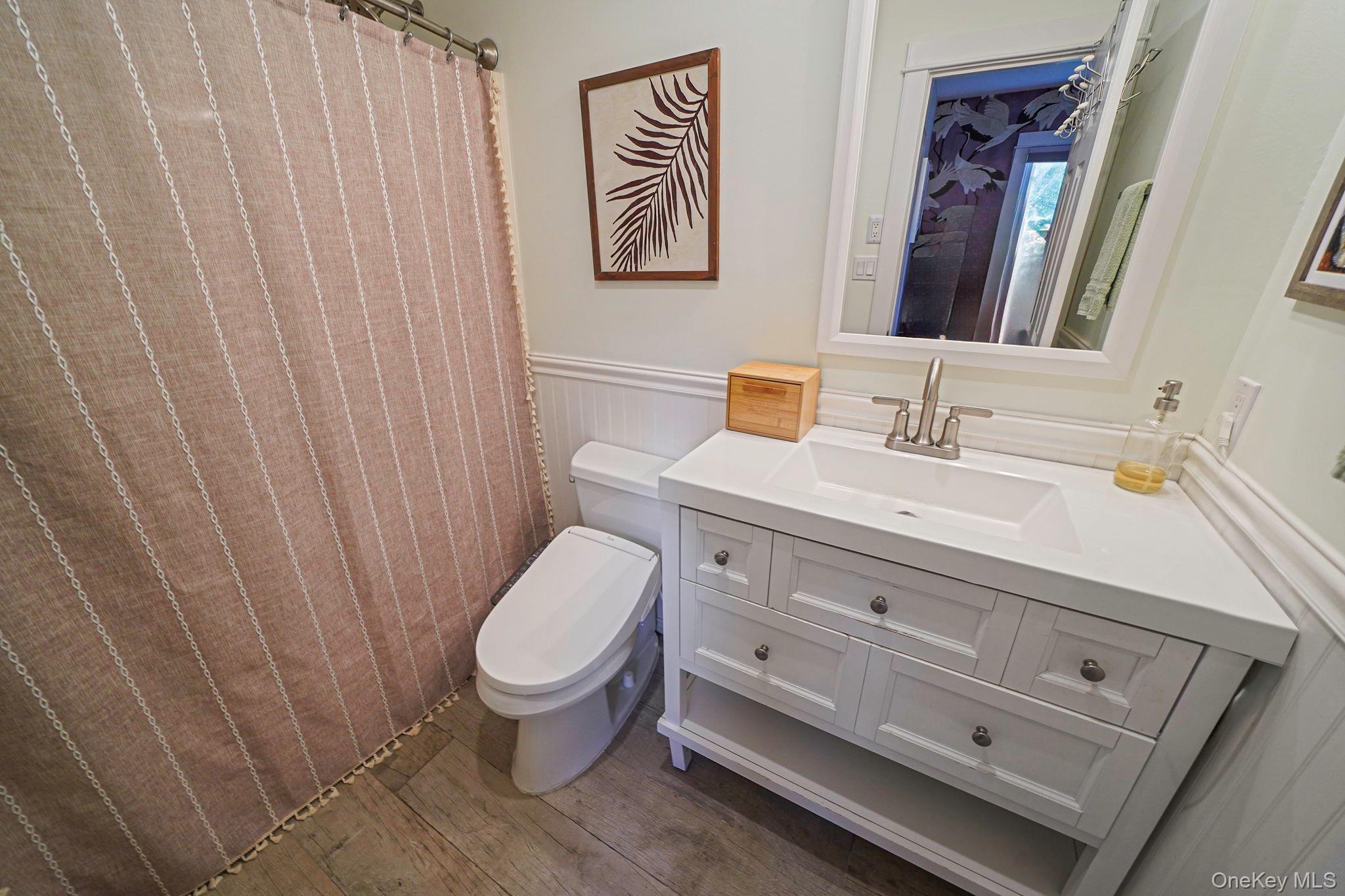 Single Family Malcolm Suffolk County, NY 11713, MLS-940042-22