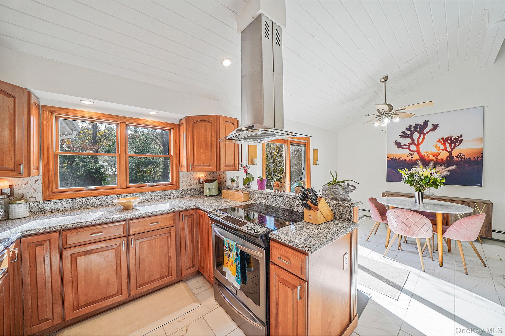 Single Family Malcolm Suffolk County, NY 11713, MLS-940042-24