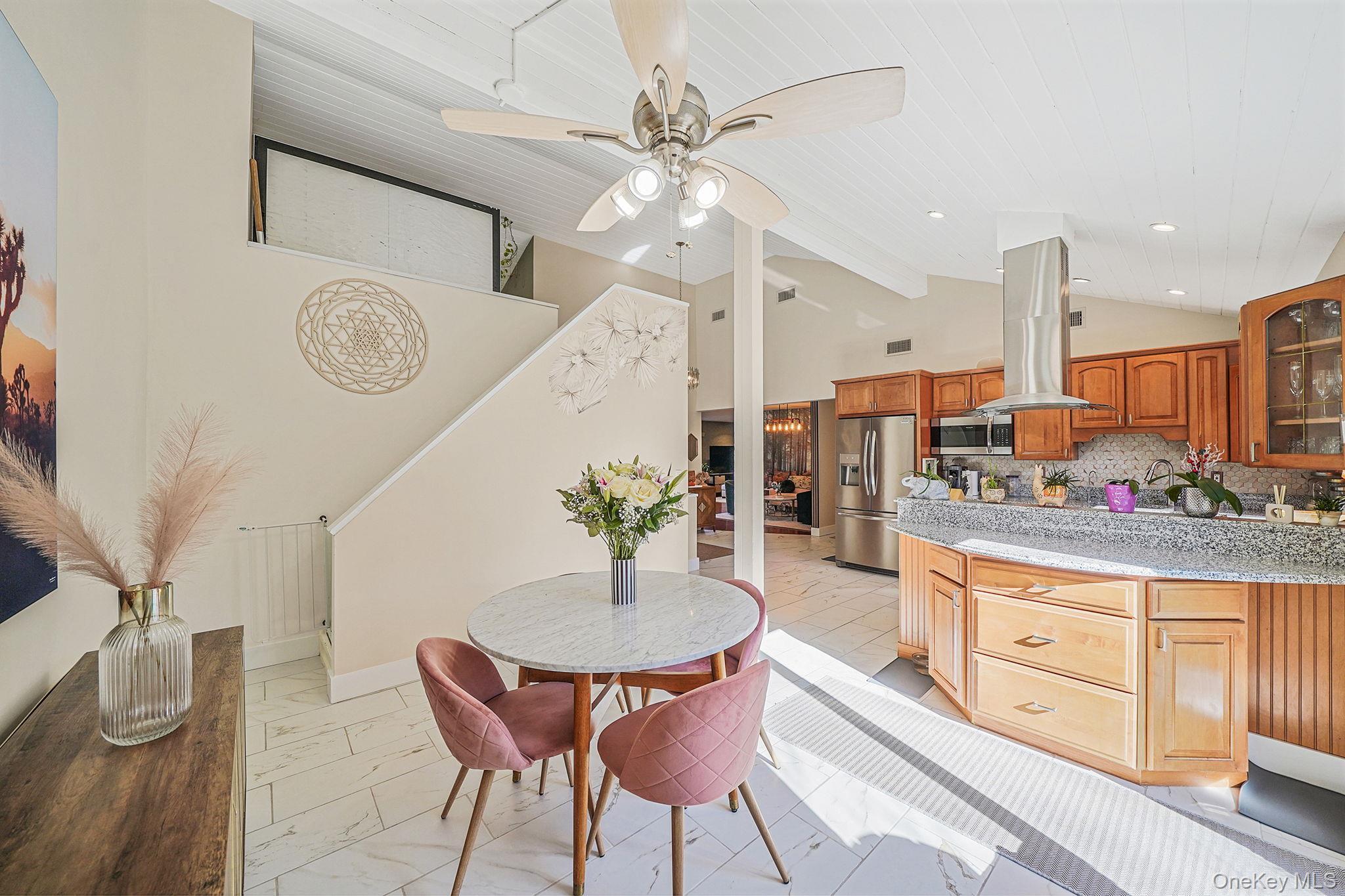 Single Family Malcolm Suffolk County, NY 11713, MLS-940042-28