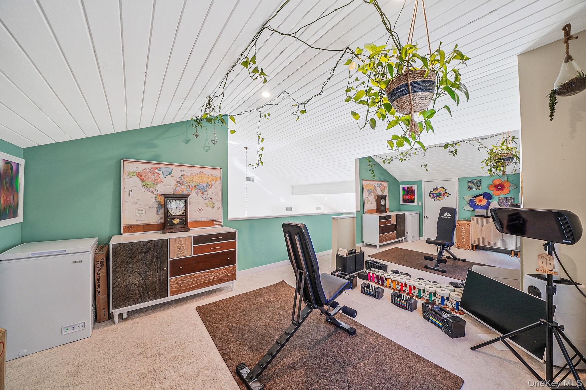 Single Family Malcolm Suffolk County, NY 11713, MLS-940042-29