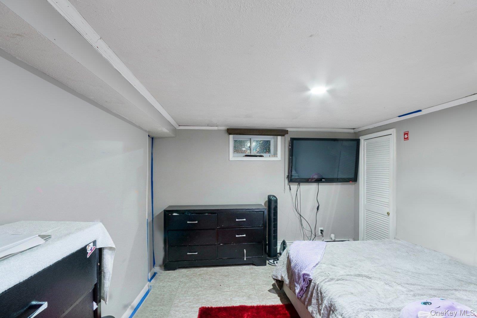 Single Family Spur Suffolk County, NY 11706, MLS-940065-20