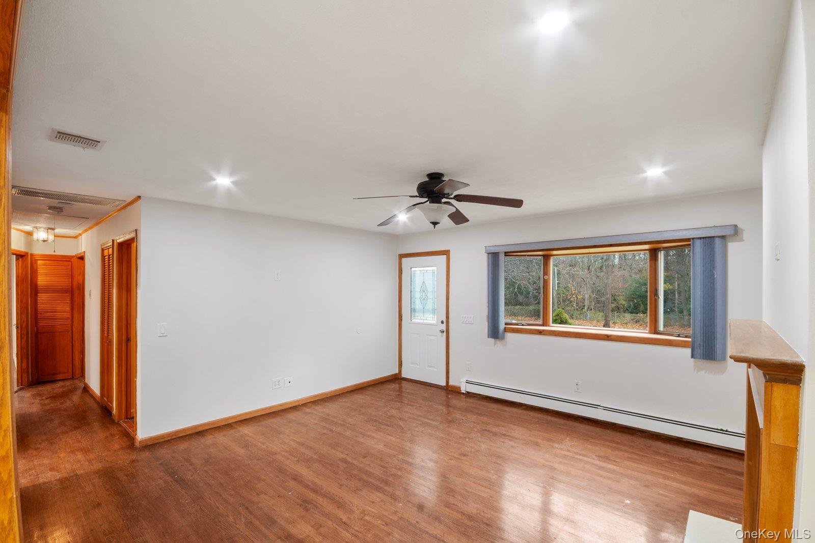 Single Family Spur Suffolk County, NY 11706, MLS-940065-3