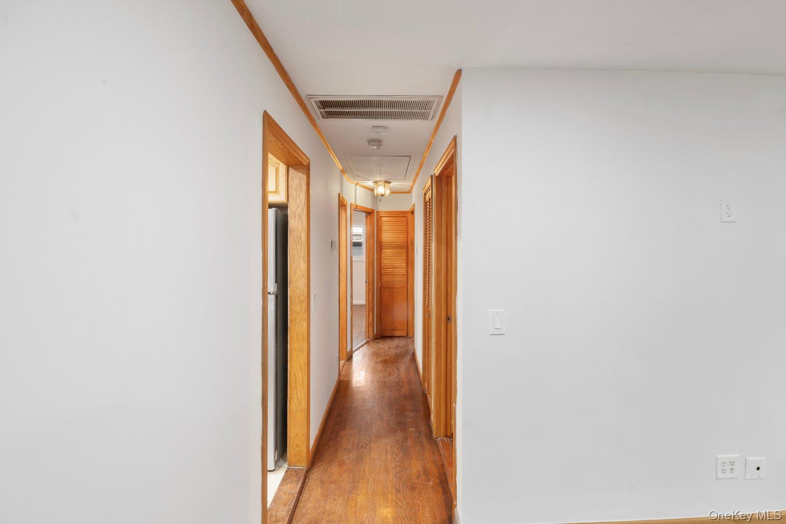 Single Family Spur Suffolk County, NY 11706, MLS-940065-8