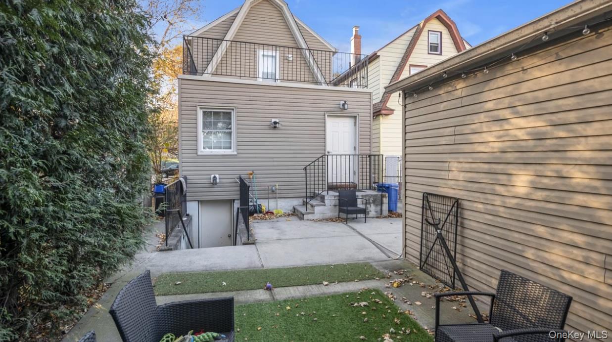 Single Family 149th  Queens, NY 11357, MLS-940078-28