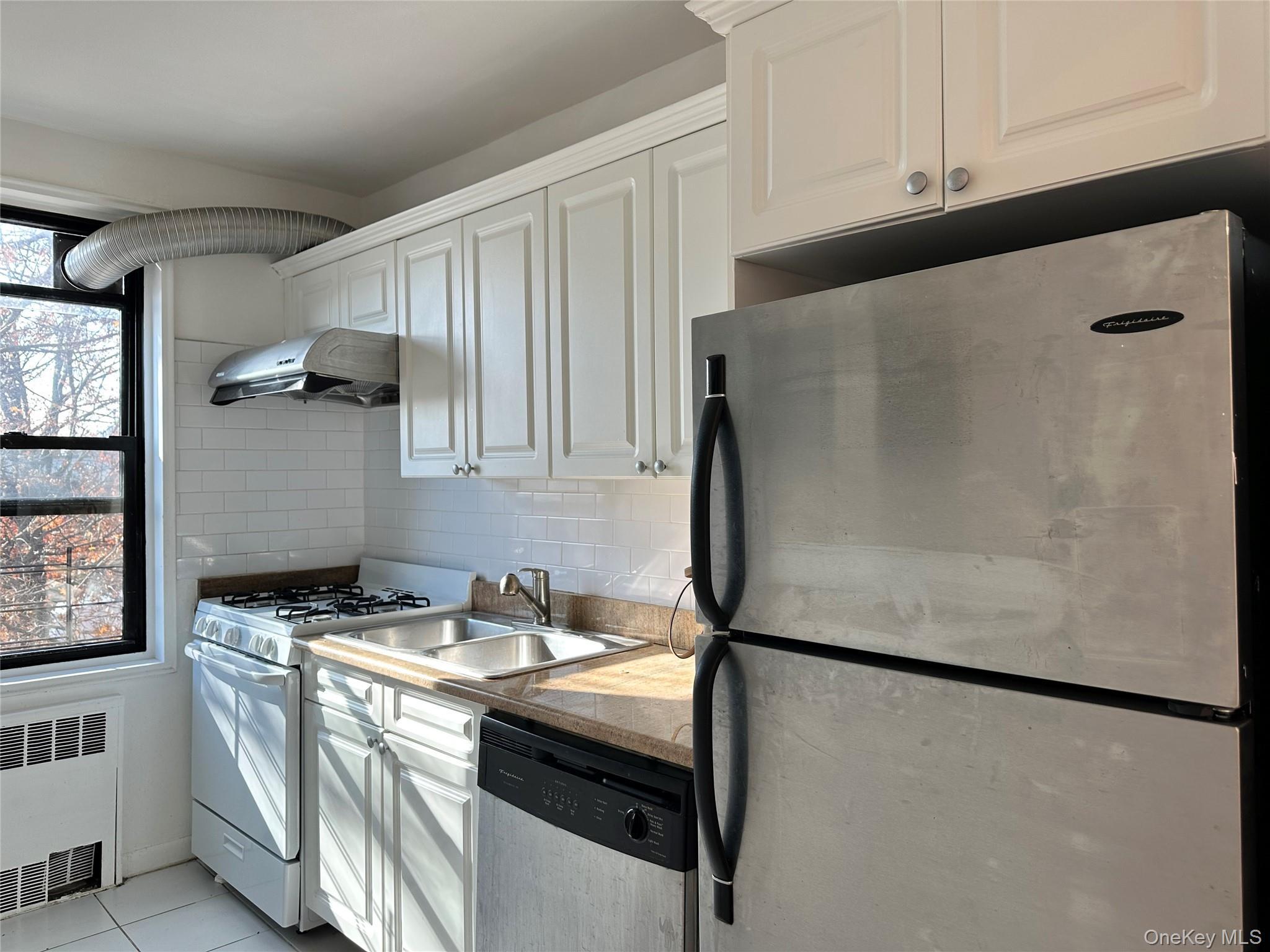 Coop 72  Queens, NY 11367, MLS-940118-12