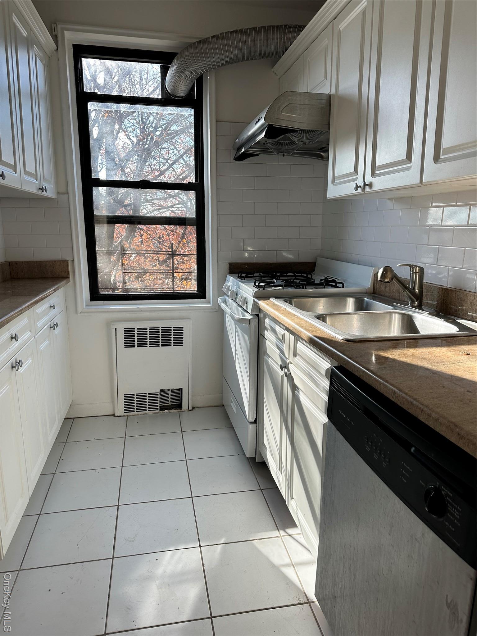 Coop 72  Queens, NY 11367, MLS-940118-13