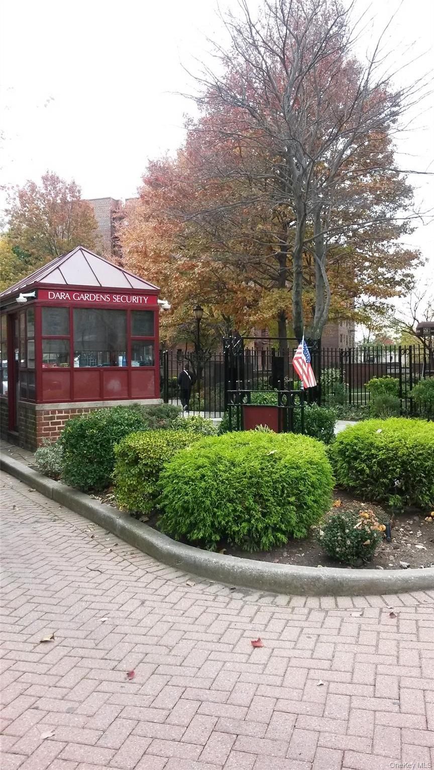 Coop 72  Queens, NY 11367, MLS-940118-2