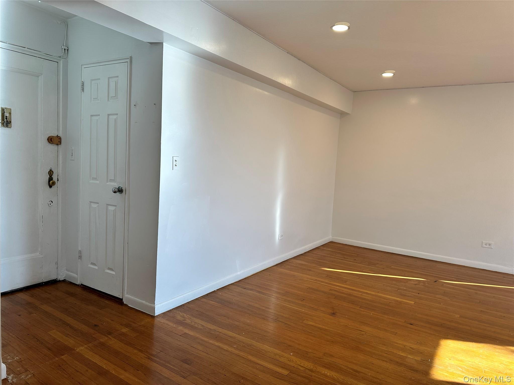 Coop 72  Queens, NY 11367, MLS-940118-8