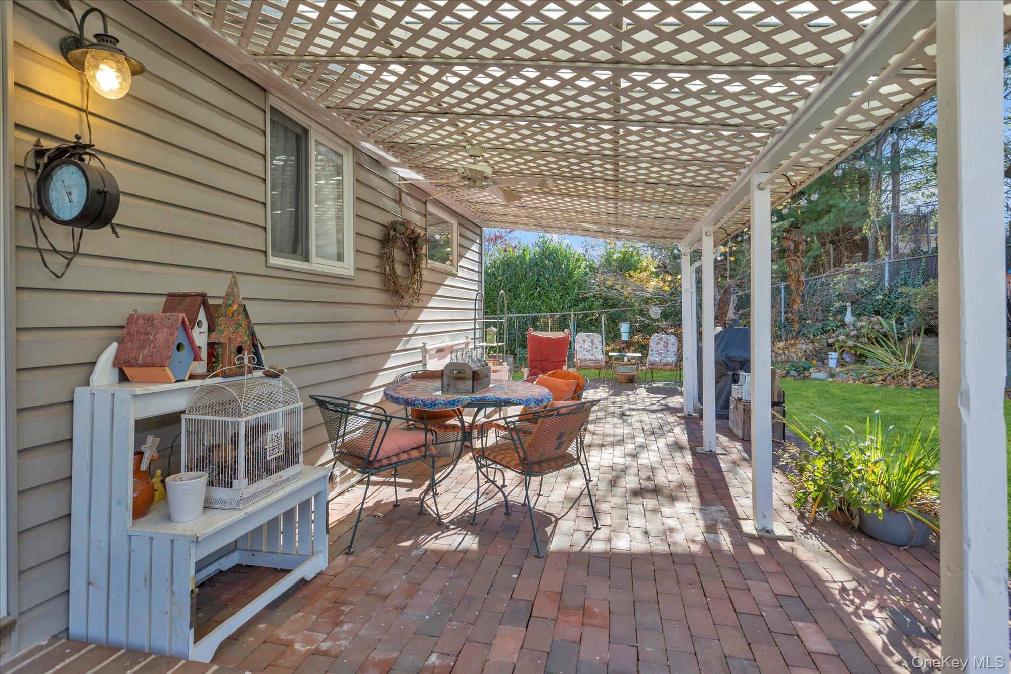 Single Family Catherine Suffolk County, NY 11731, MLS-940119-22