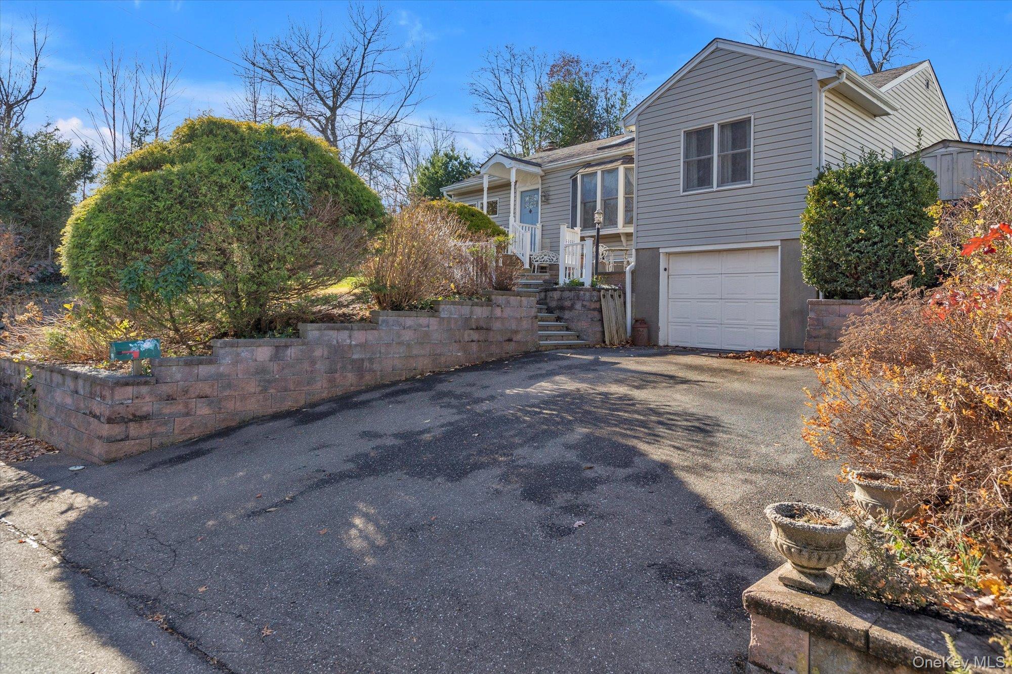 Single Family Catherine  Suffolk County, NY 11731, MLS-940119-23