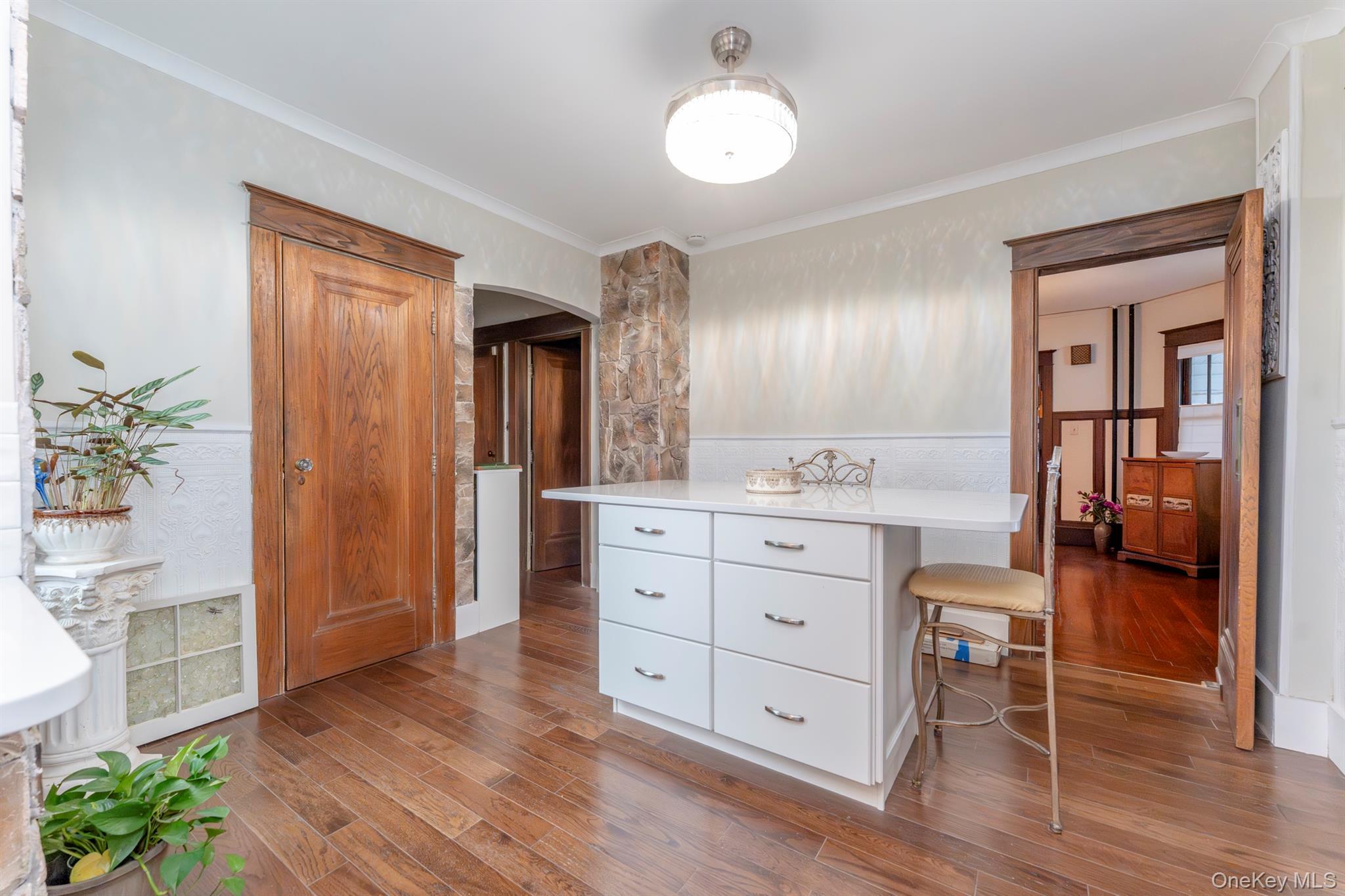 Single Family Broadway Ulster County, NY 12466, MLS-940125-14