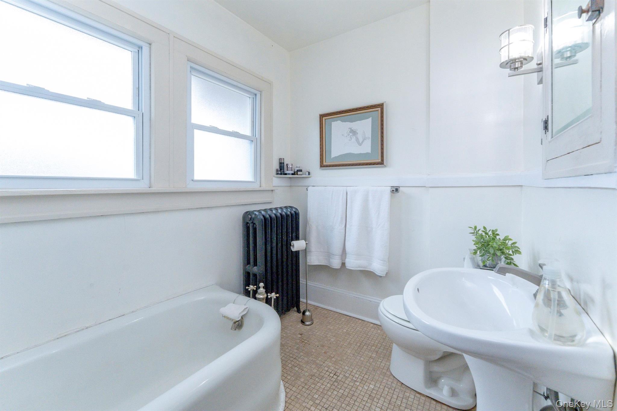 Single Family Broadway Ulster County, NY 12466, MLS-940125-23