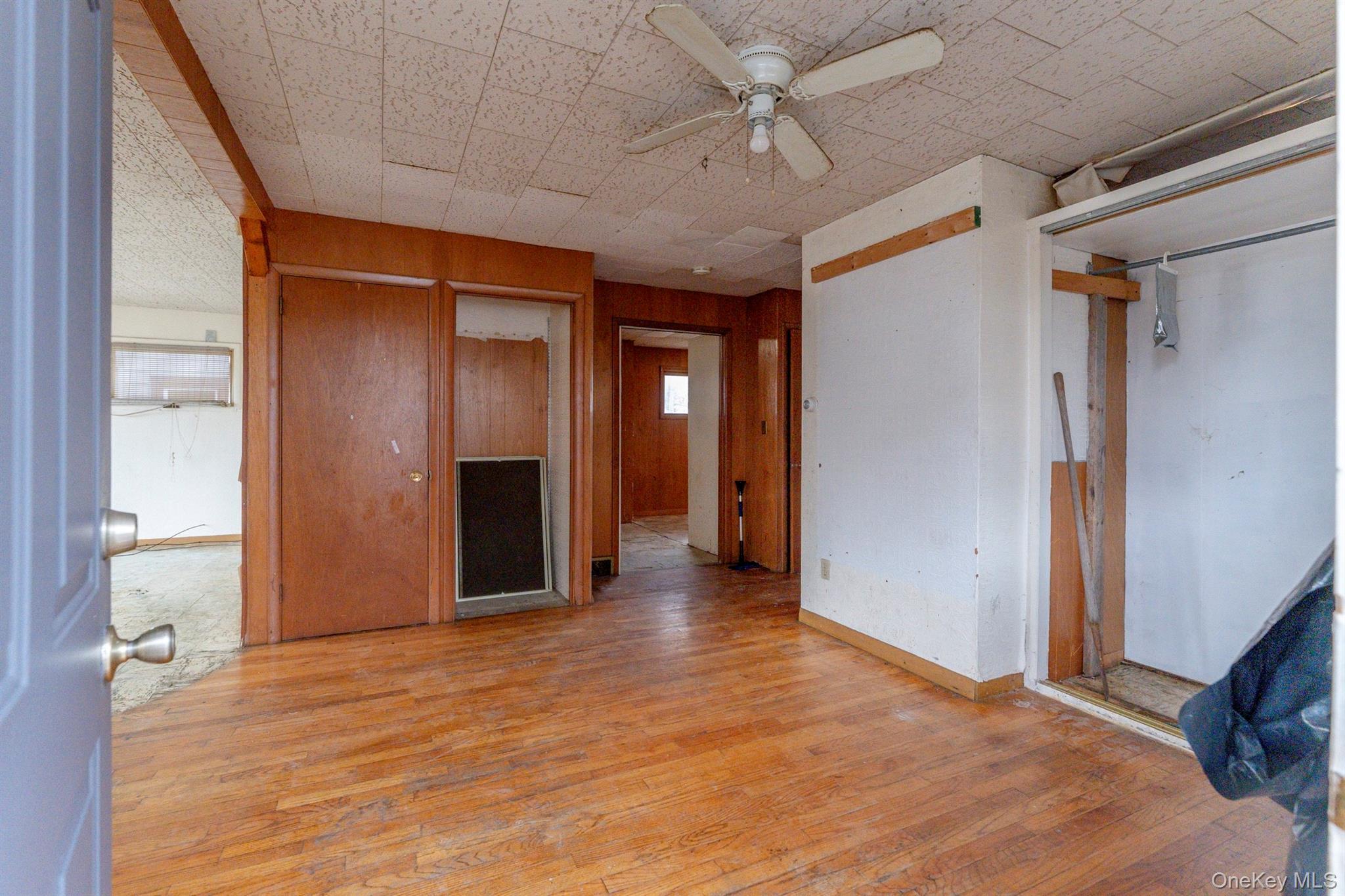 Single Family Broadway Ulster County, NY 12466, MLS-940125-34