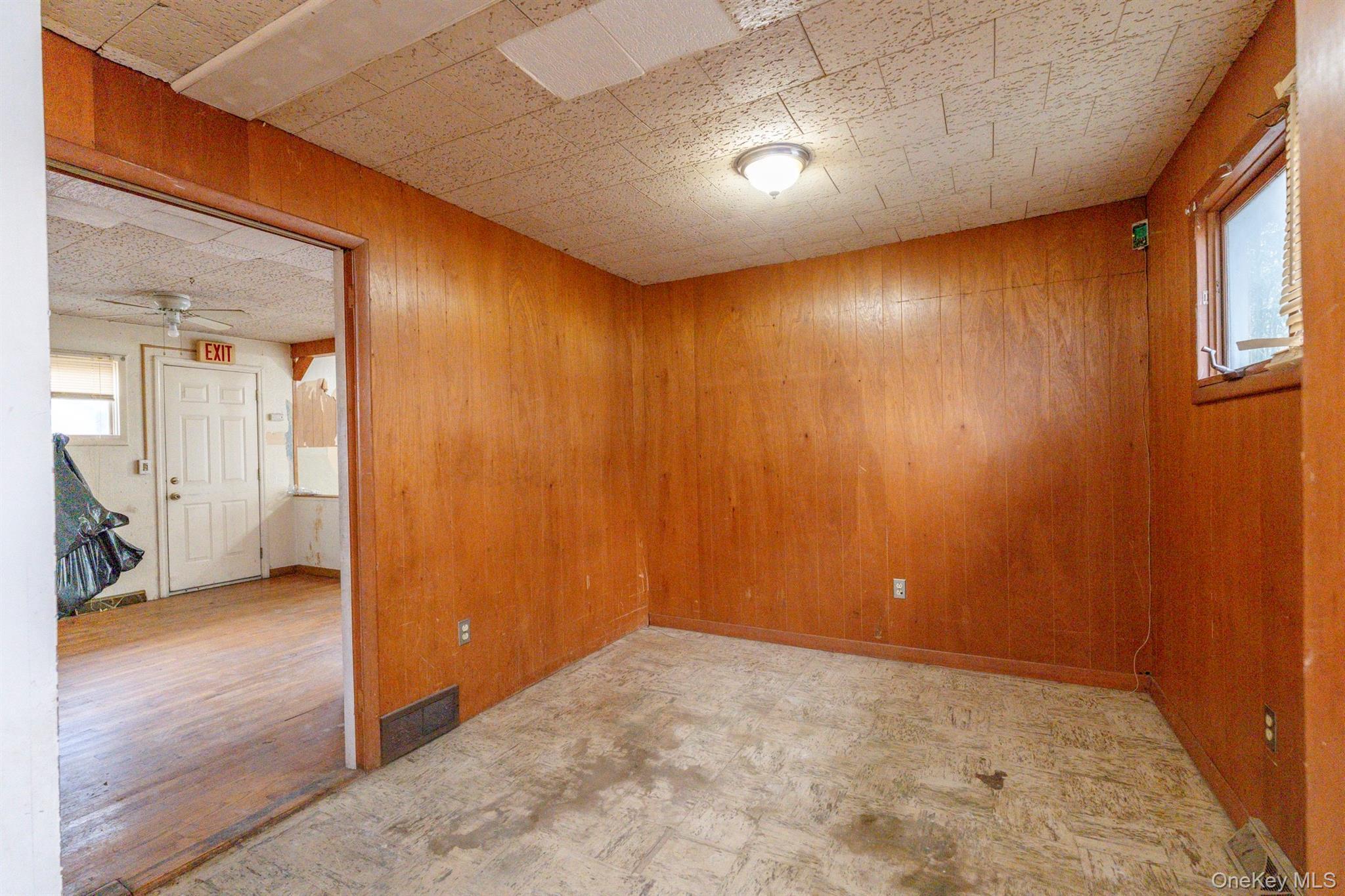 Single Family Broadway Ulster County, NY 12466, MLS-940125-38