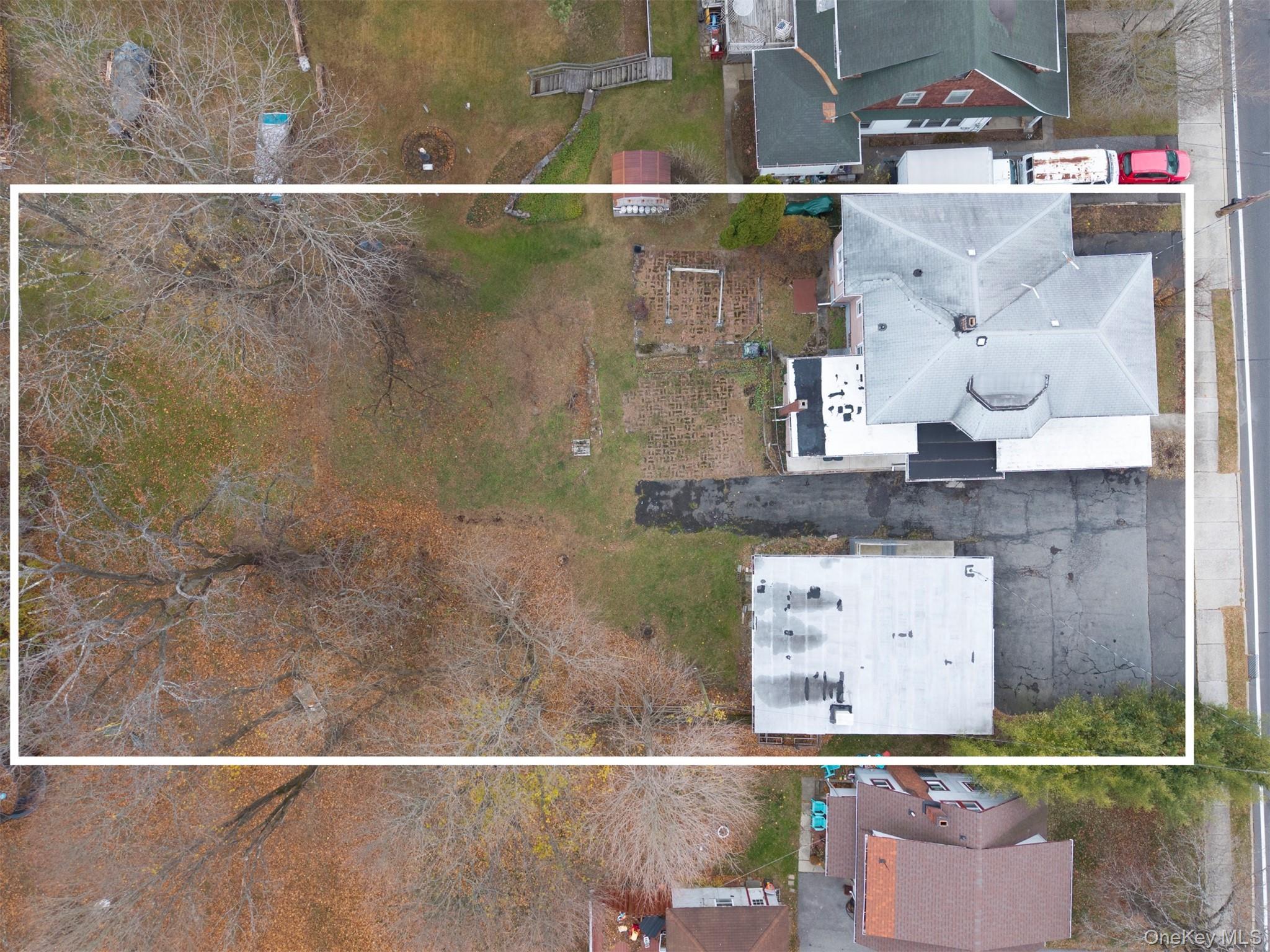 Single Family Broadway Ulster County, NY 12466, MLS-940125-48