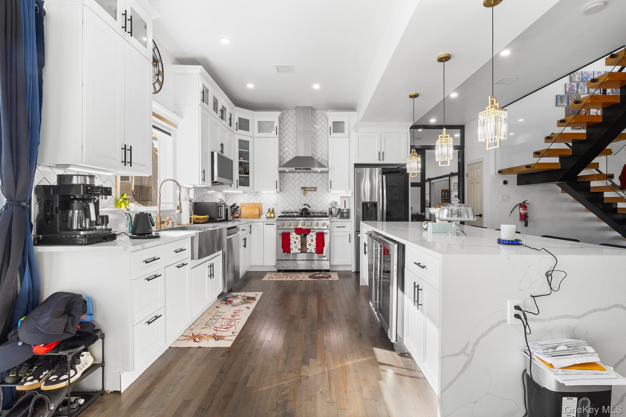 Single Family 17th Suffolk County, NY 11704, MLS-940135-12