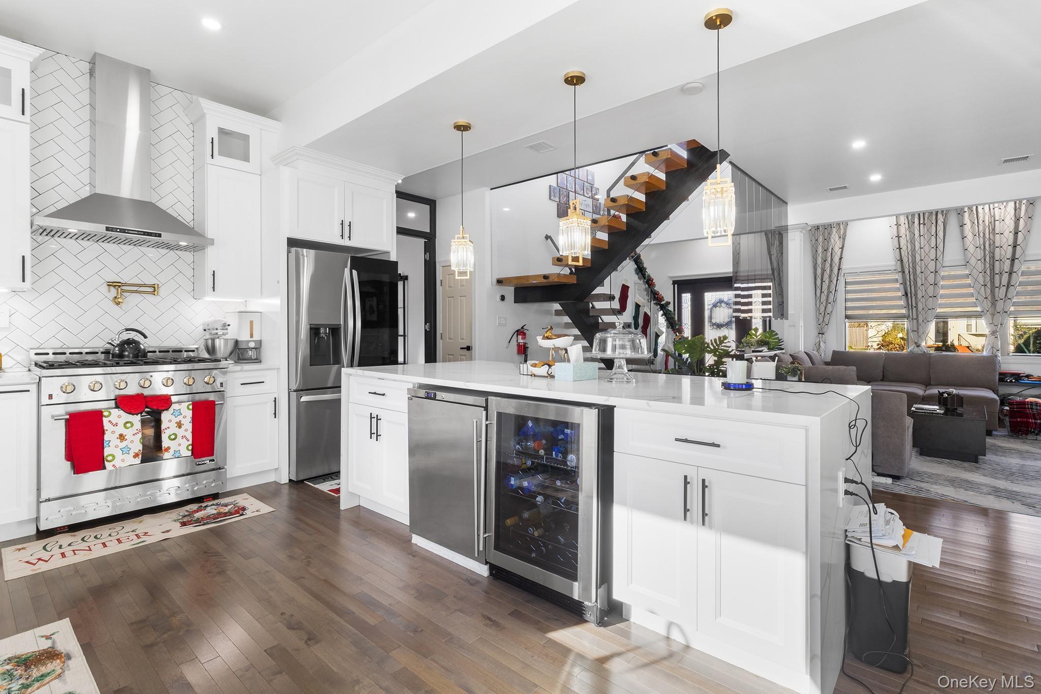 Single Family 17th Suffolk County, NY 11704, MLS-940135-13