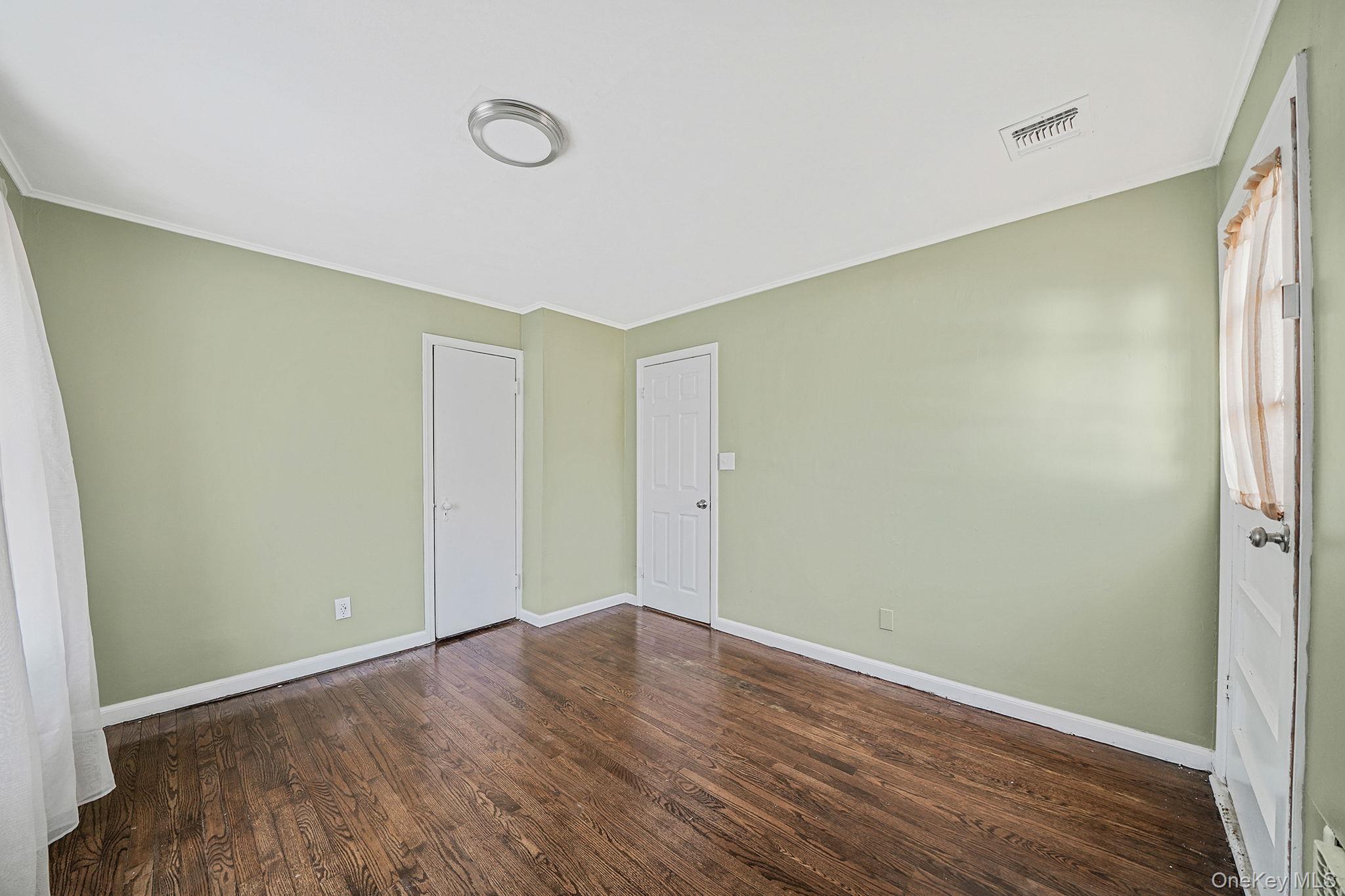 Single Family Tower  Suffolk County, NY 11782, MLS-940137-20