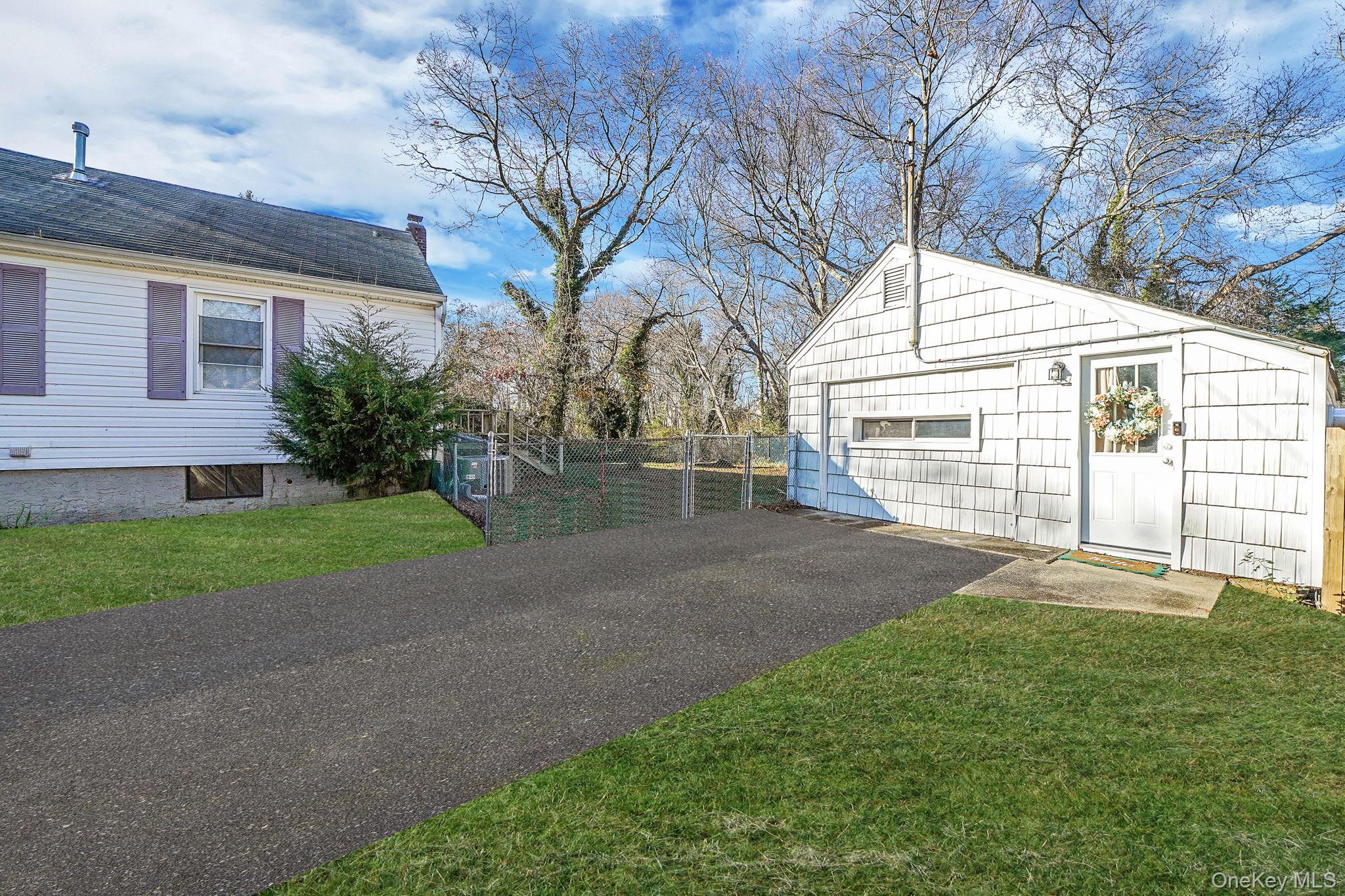 Single Family Tower  Suffolk County, NY 11782, MLS-940137-24