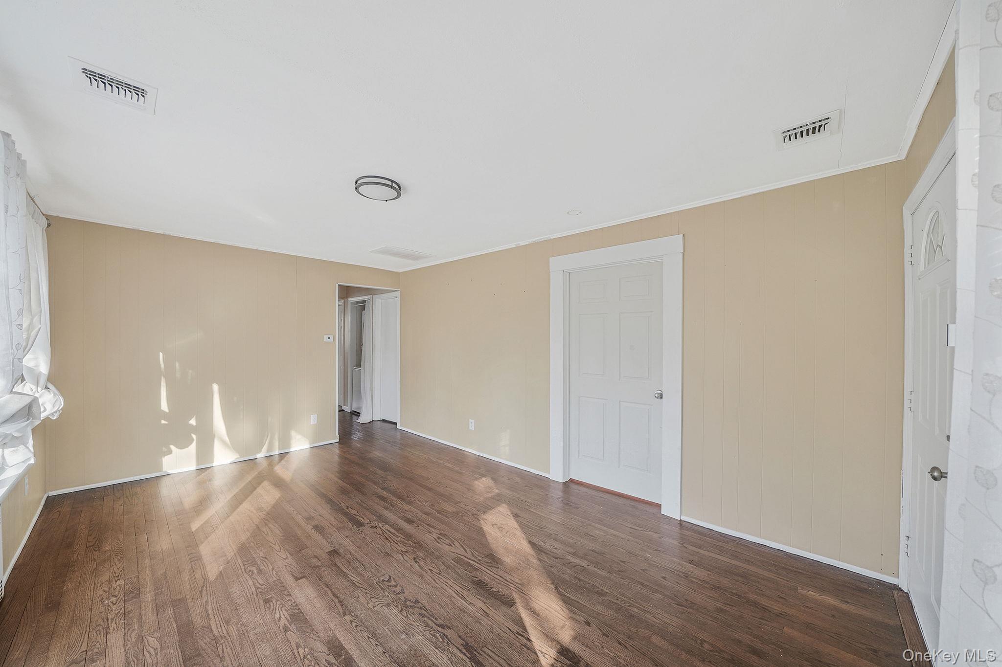 Single Family Tower  Suffolk County, NY 11782, MLS-940137-8