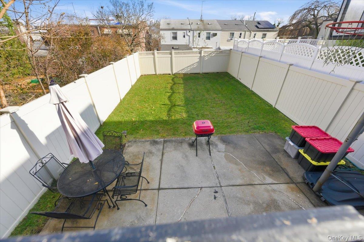 Single Family Yates  Bronx, NY 10469, MLS-940140-24