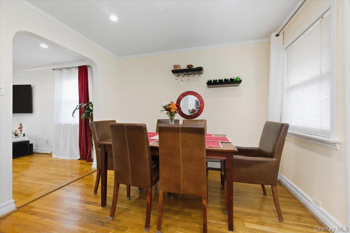 Single Family Yates  Bronx, NY 10469, MLS-940140-4