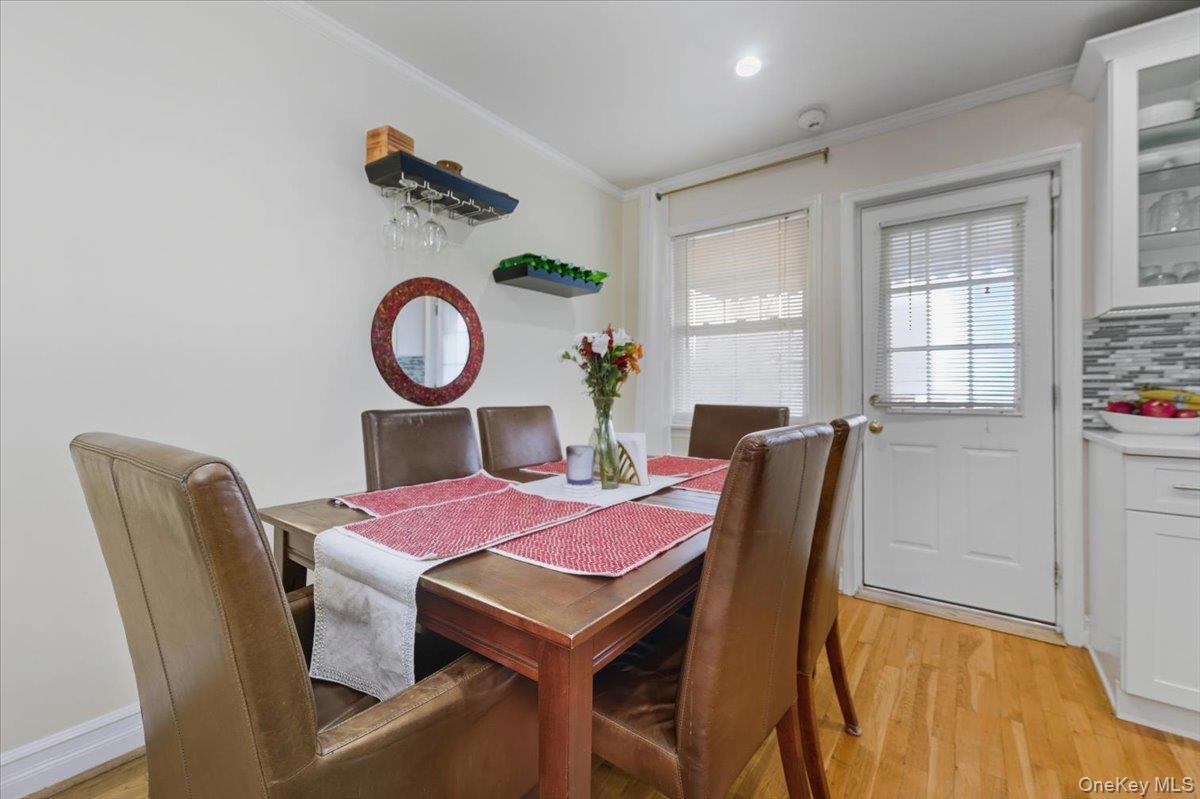 Single Family Yates  Bronx, NY 10469, MLS-940140-5