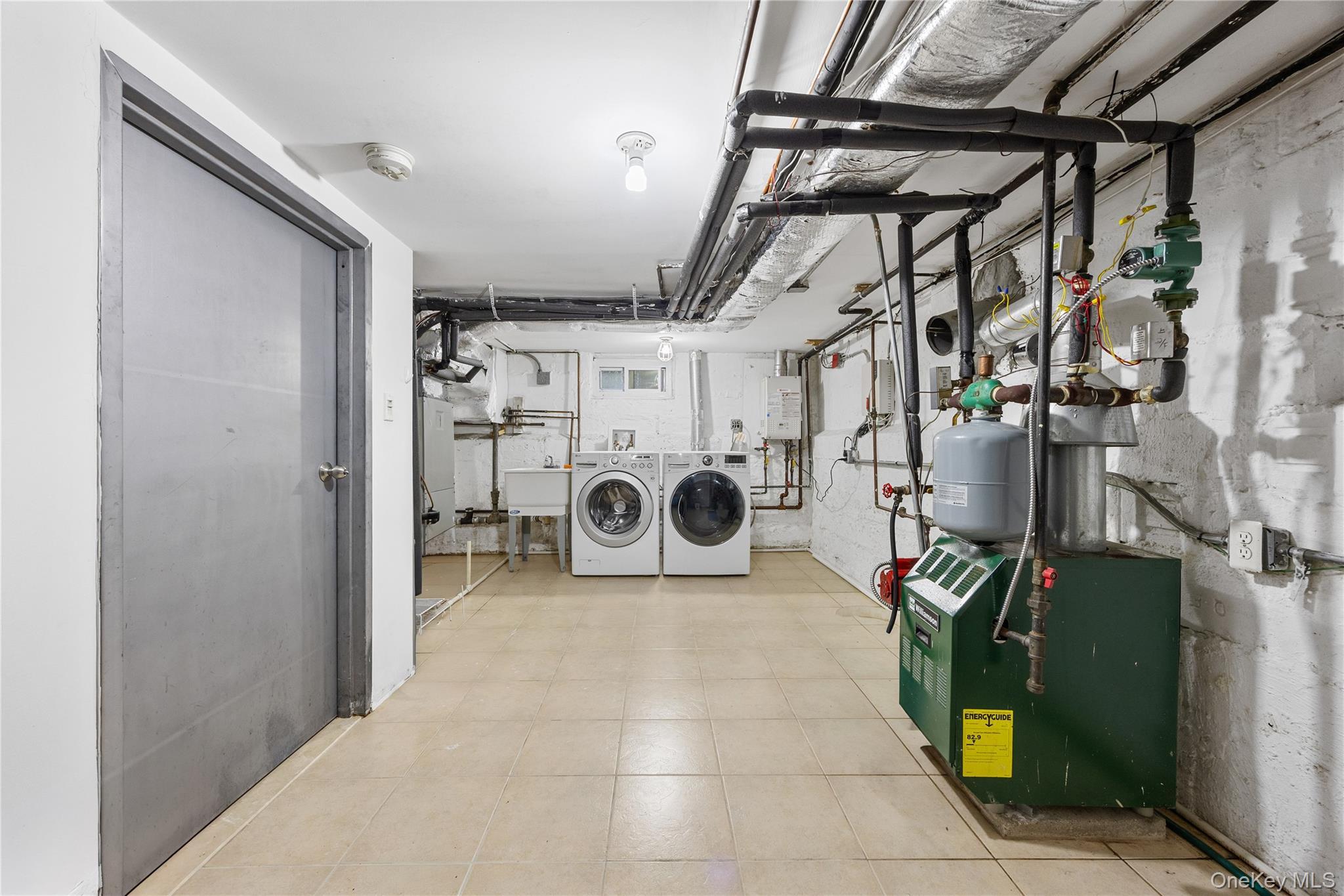 Single Family 157th  Queens, NY 11354, MLS-940151-25