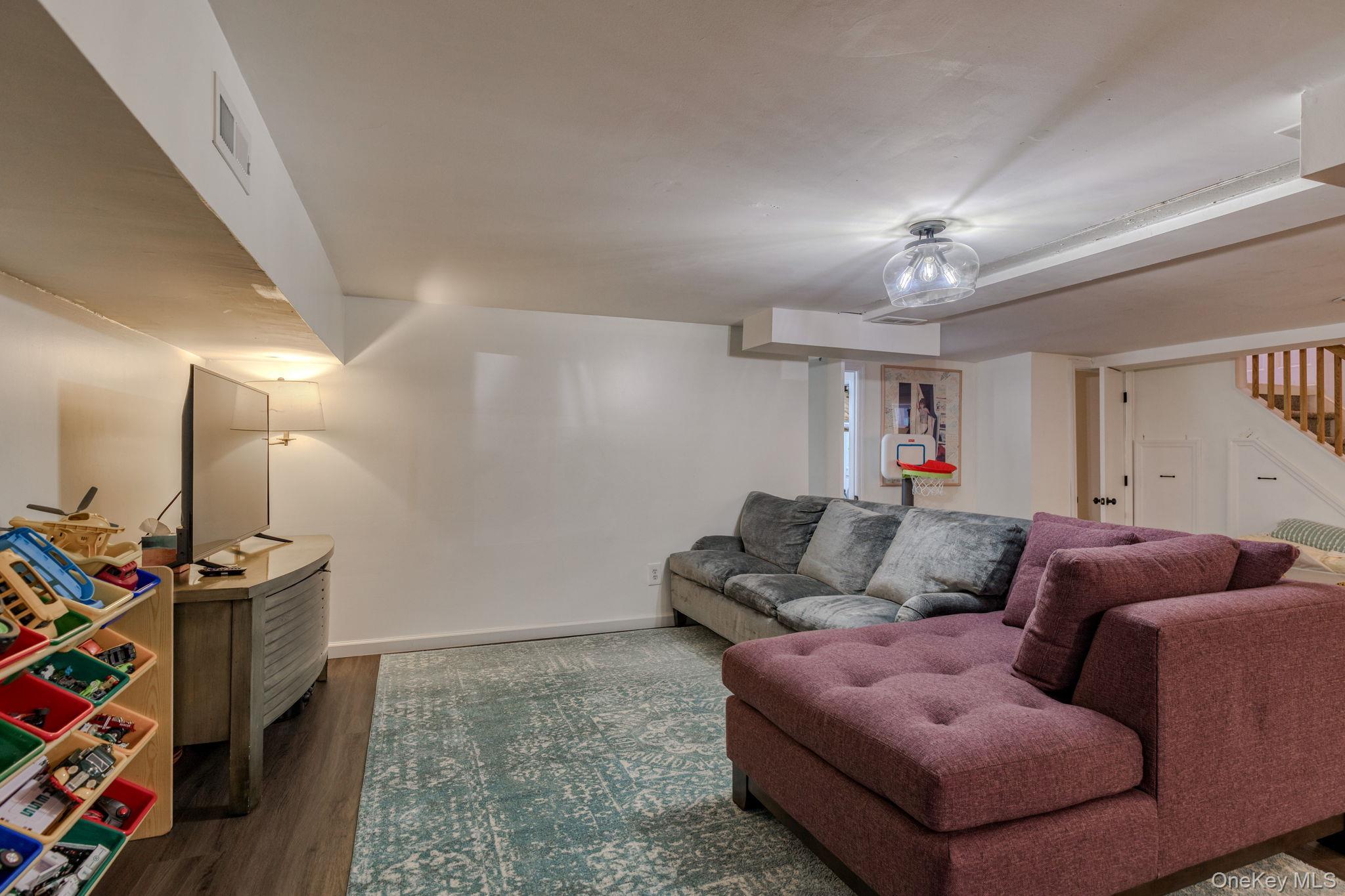 Single Family Haven Rockland County, NY 10960, MLS-940153-20