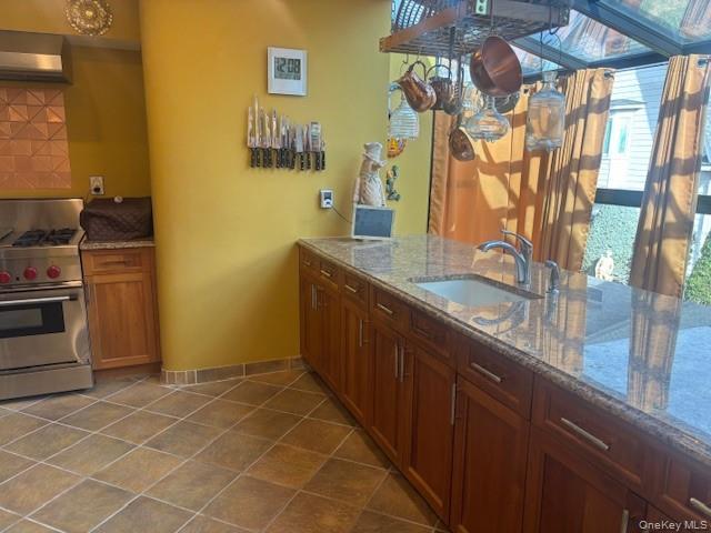 Single Family Bay  Staten Island, NY 10305, MLS-940154-10