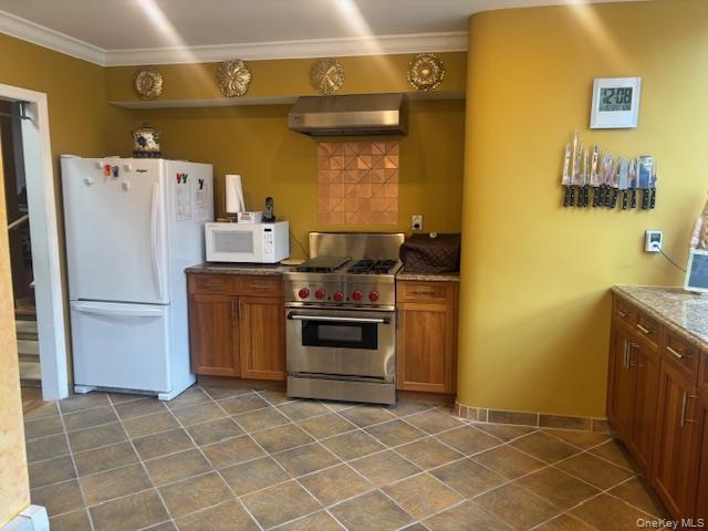 Single Family Bay  Staten Island, NY 10305, MLS-940154-9