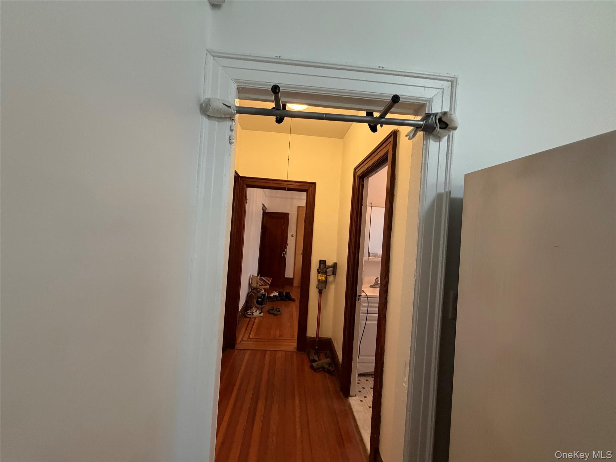 Single Family 69  Queens, NY 11377, MLS-940157-16