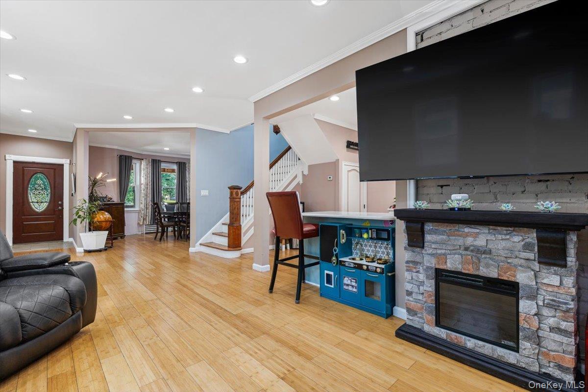 Single Family Seneca Westchester County, NY 10553, MLS-940167-11