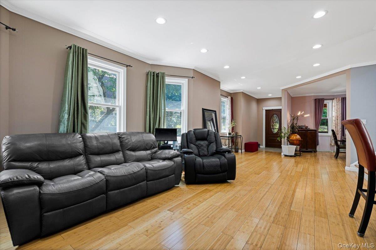 Single Family Seneca Westchester County, NY 10553, MLS-940167-12