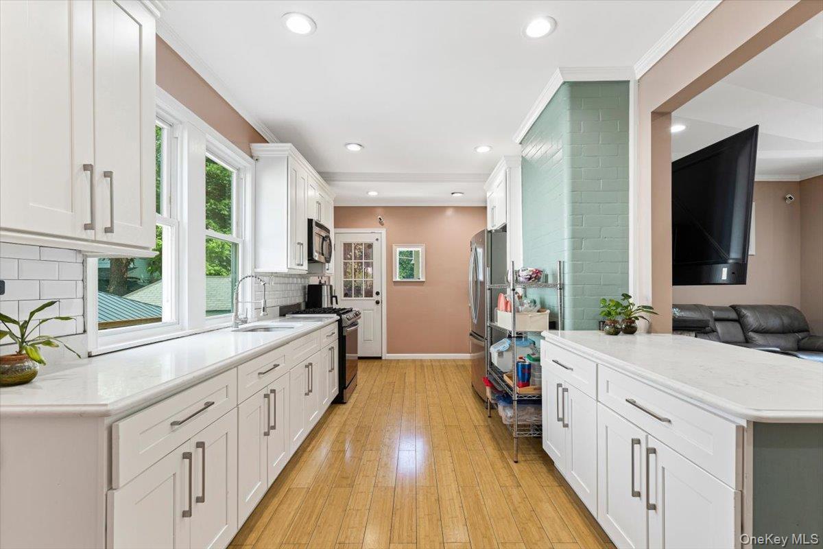 Single Family Seneca Westchester County, NY 10553, MLS-940167-14