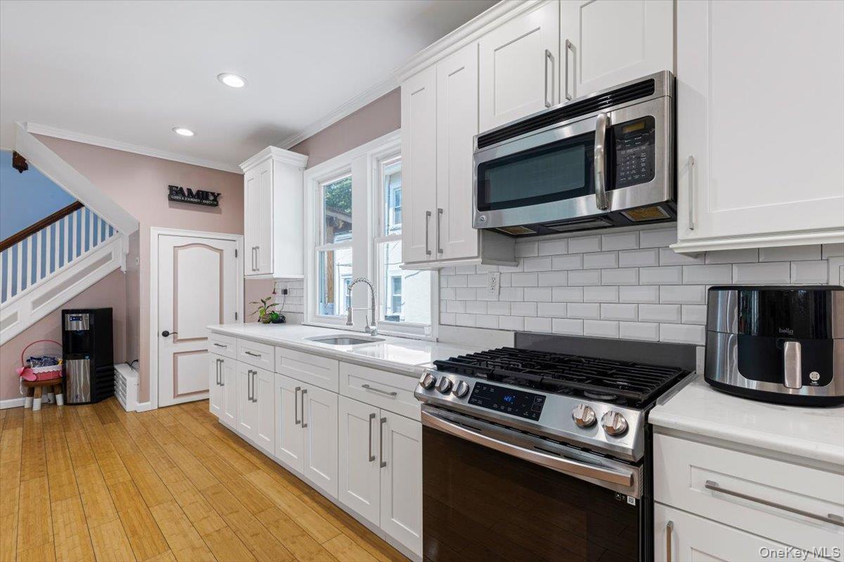 Single Family Seneca Westchester County, NY 10553, MLS-940167-16