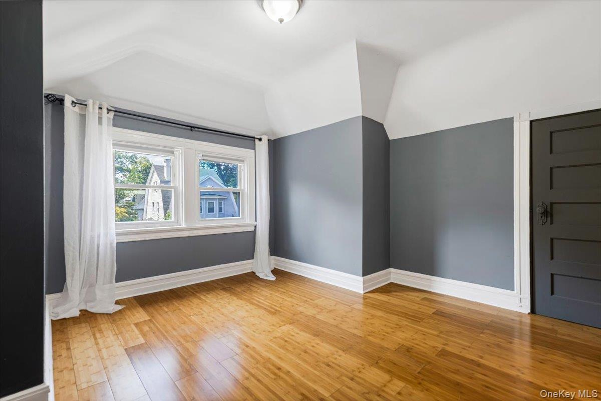 Single Family Seneca Westchester County, NY 10553, MLS-940167-23