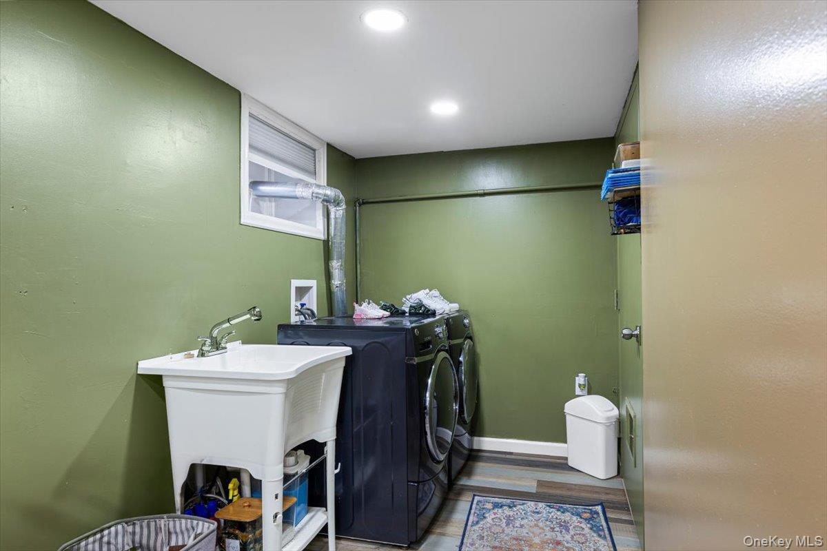 Single Family Seneca Westchester County, NY 10553, MLS-940167-26