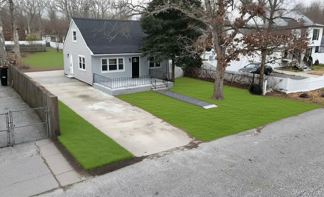 Single Family Cypress Suffolk County, NY 11951, MLS-940173-25