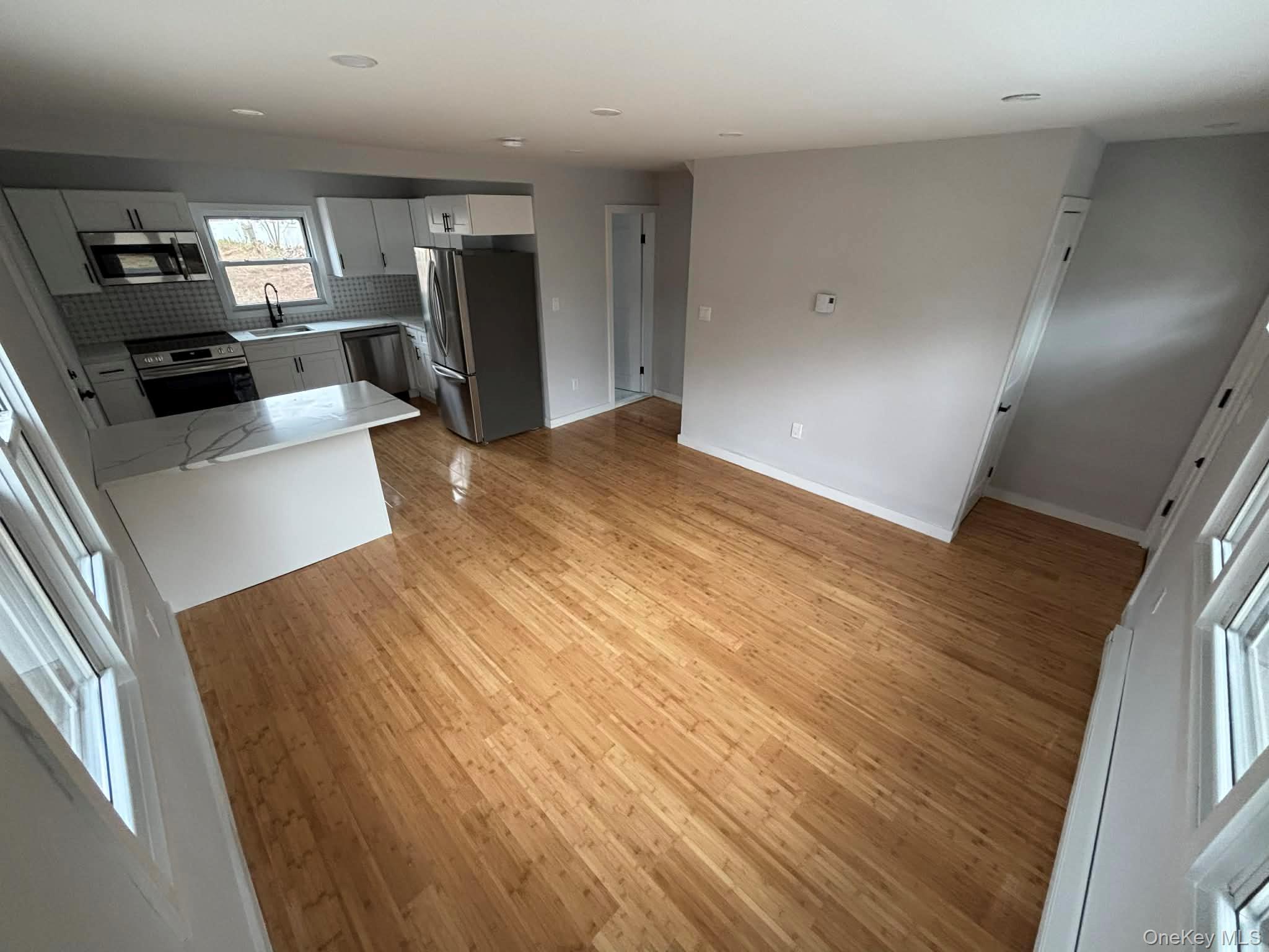 Single Family Cypress Suffolk County, NY 11951, MLS-940173-6